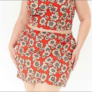 Plus Size Floral Mini Skirt
